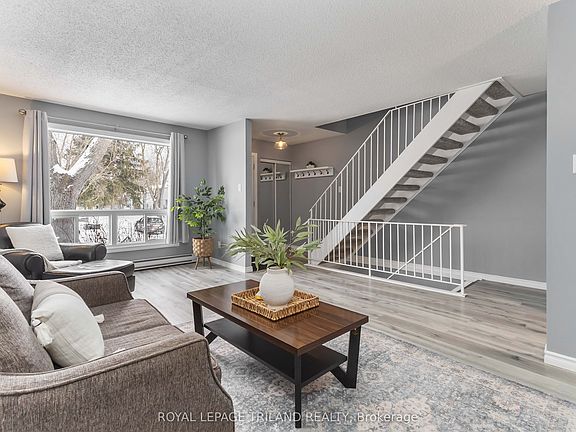 5th image of 242 Monmore Rd