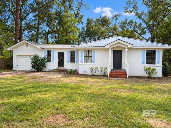 18810 Florida St, Robertsdale, AL 36567