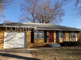 9203 Oakland Ave, Kansas City, MO 64138