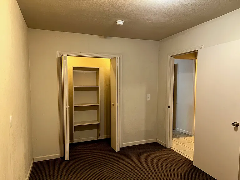 1517 N Jackson St — Photo 9