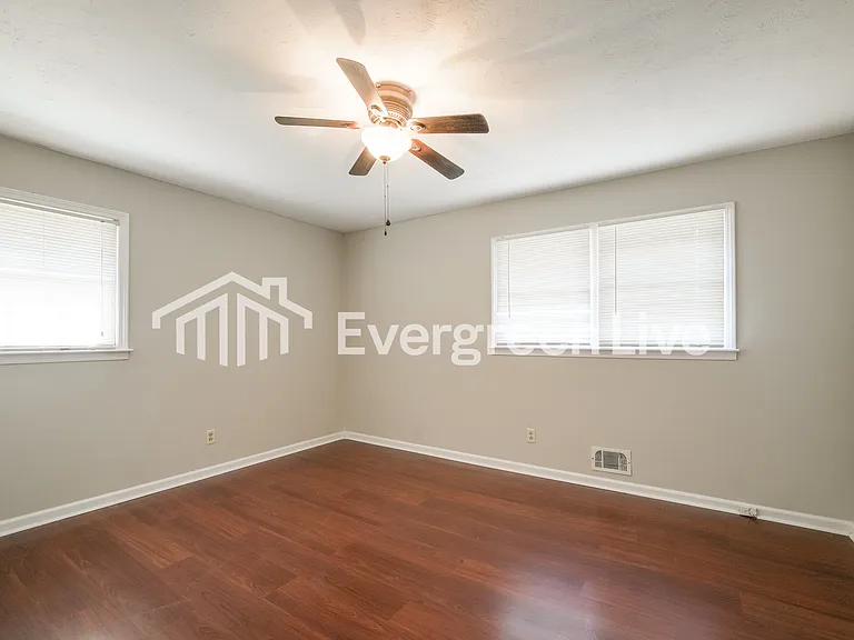 6636 Briarcliff Dr — Photo 5