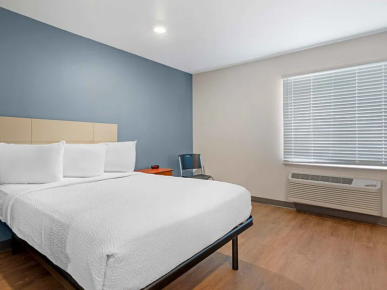 Studio Suite - 1 Full Bed
