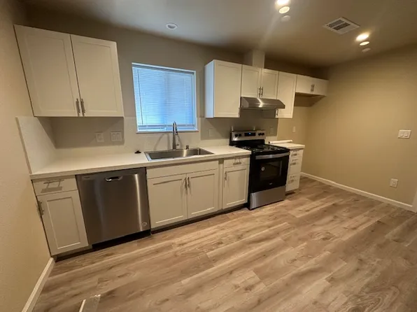 1041 Peach Ct #101, Hollister, CA 95023