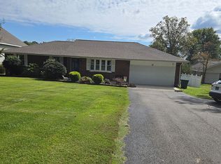 8329 Cherokee Trl, Crossville, TN 38572