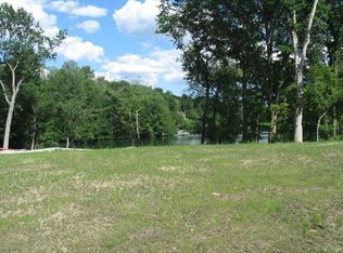 16 N Lake Rd, Armonk, NY 10504