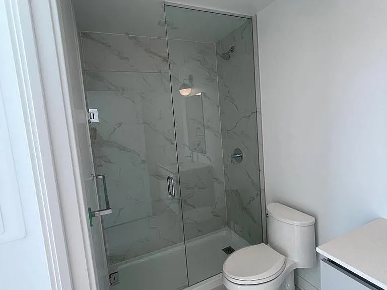 405 Dundas St W #104 — Photo 22