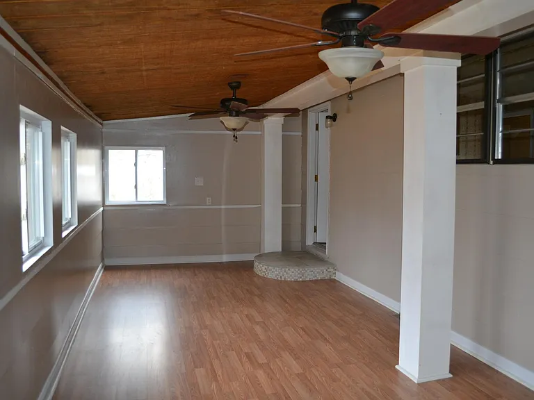 116 Sundance Rd — Photo 1