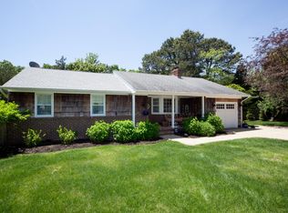 23 Hampton Harbor Rd, Hampton Bays, NY 11946