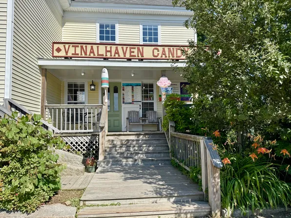 62 W Main Street, Vinalhaven, ME 04863