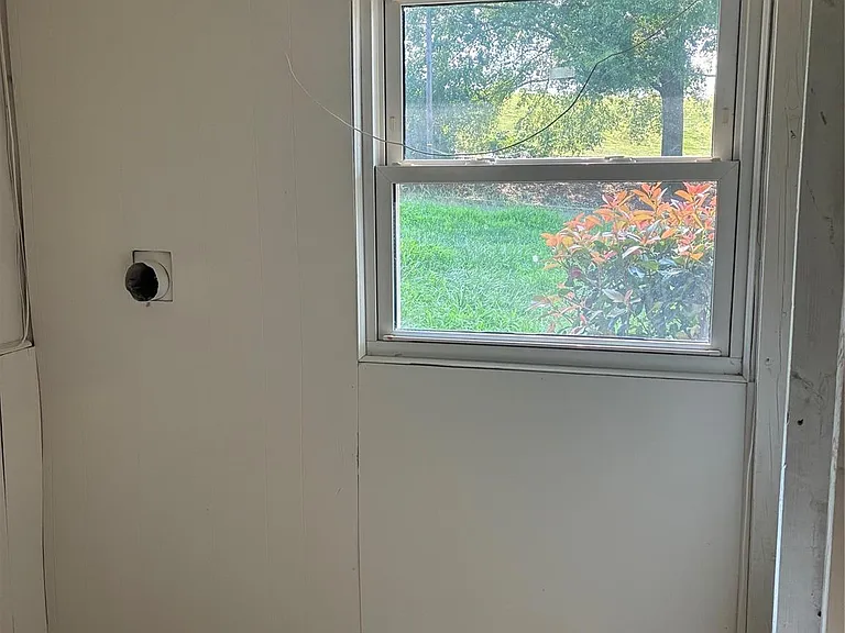 2334 Senior Dr — Photo 25