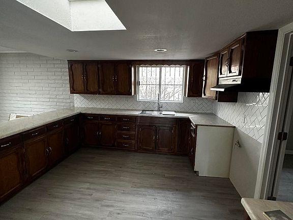 5th image of 217 E 21ST Street