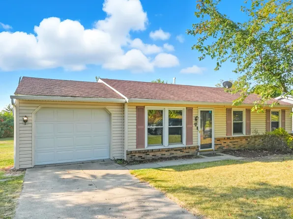 902 E Mechanic St, Angola, IN 46703