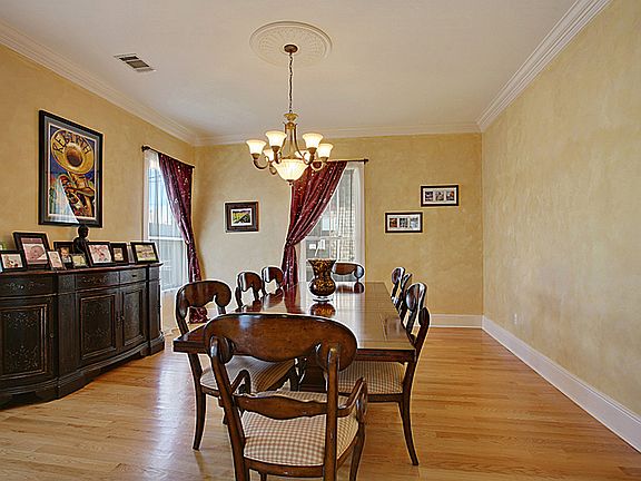 5th image of 6952 Catina St