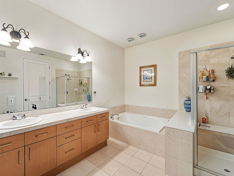 1st image of 2100 N Humboldt St APT 208