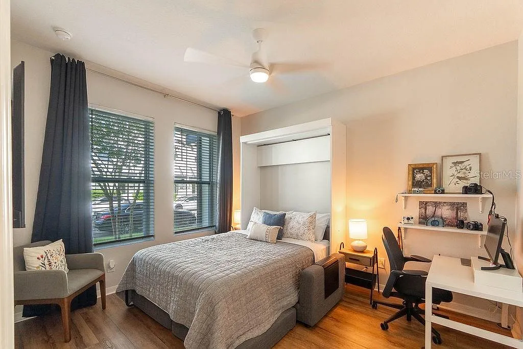 3 bed, 3.5 bath, 1998 sqft, $3,100 — Photo 4