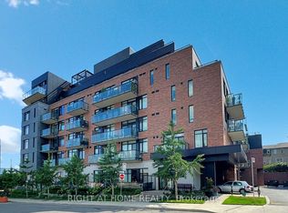 25 Malcolm Rd #TOWNHOUSE 112, Toronto, ON M4G0C1