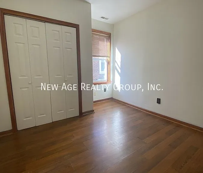 5026 Walnut St #3 — Photo 21