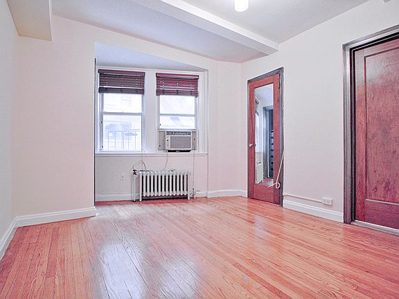 4th image of 314 E 41st St #204BB