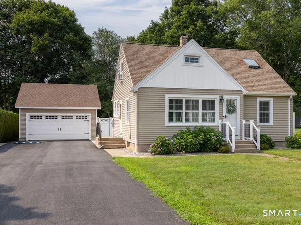 34 West Arch Street, Stonington, CT 06379