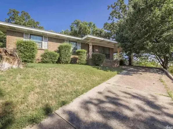 409 Sierra Madre Dr, N Little Rock, AR 72118