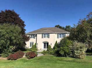 15150 Hidden Glen Ct, Elm Grove, WI 53122
