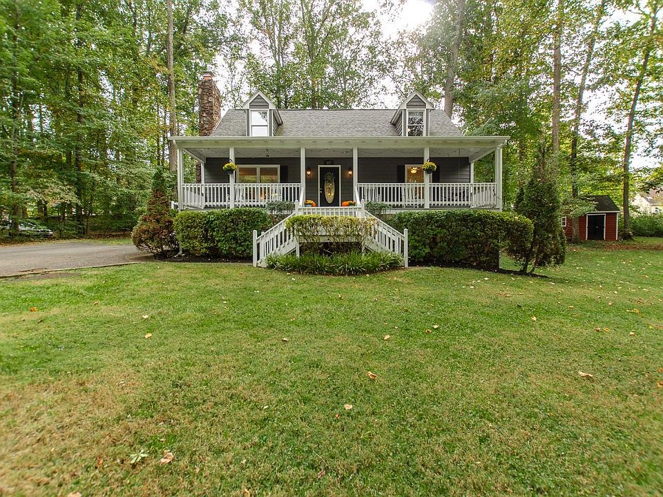 1st image of 107 Oakdale Ter