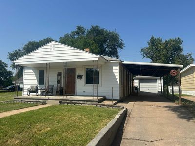 211 W 17th St, Hays, KS, 67601