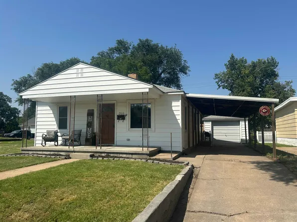 211 W 17th St, Hays, KS 67601