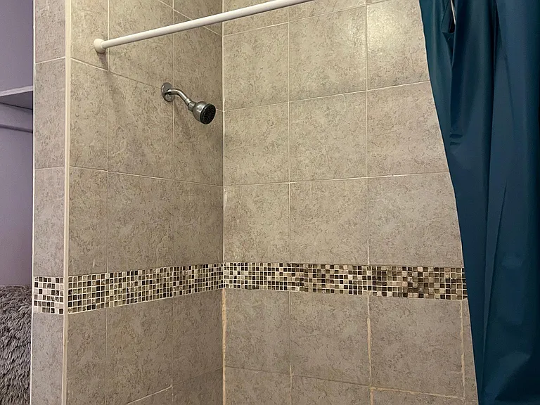 4246 Spruce St — Photo 17