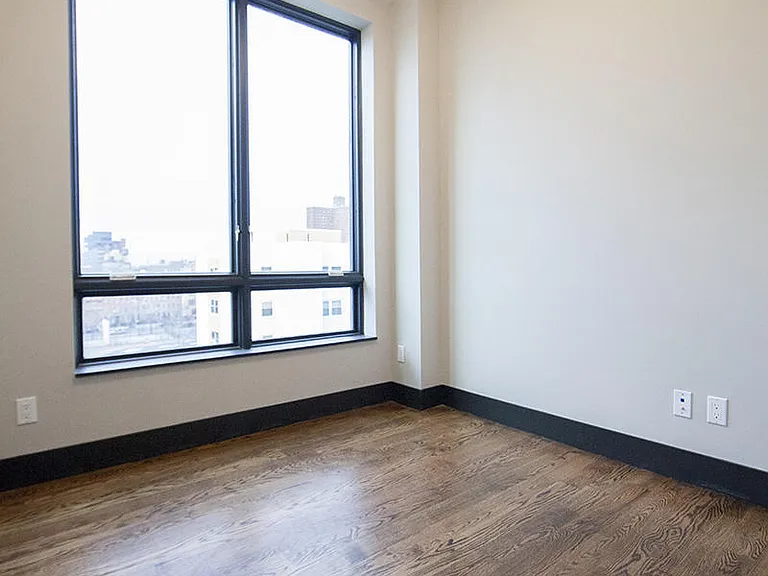 875 De Kalb Ave #5B — Photo 10