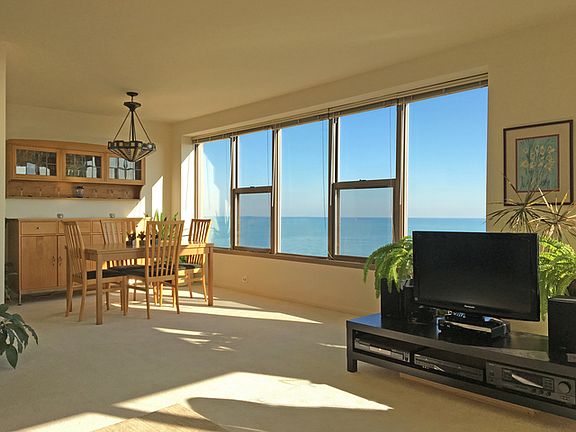 3rd image of 2970 N Lake Shore Dr APT 18B