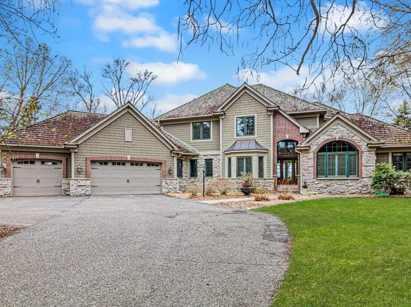 5315 Hodgson Rd, Shoreview, MN 55126