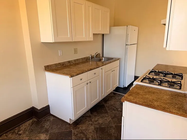 47 Alden St #201 — Photo 7