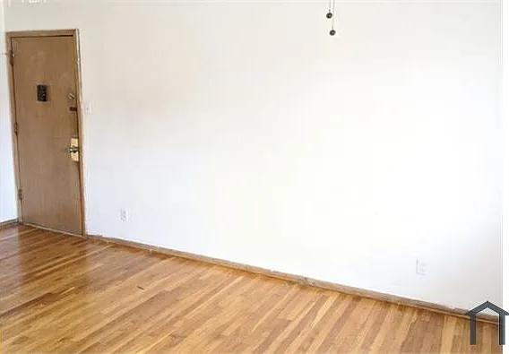 1 bed, $700 — Photo 2