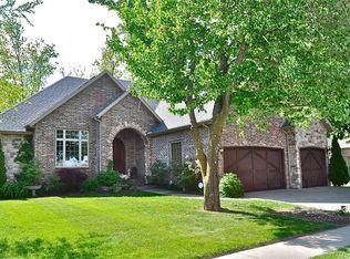 3289 W Knob Hill St, Springfield, MO 65810