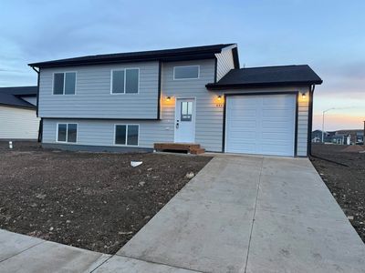882 Vicksburg St, Box Elder, SD, 57719
