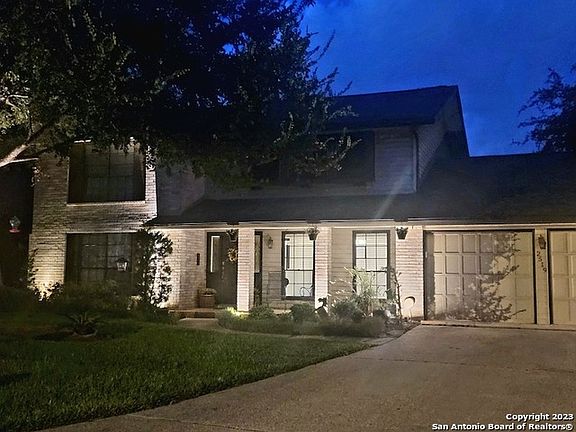 3rd image of 2519 BLUE QUAIL ST