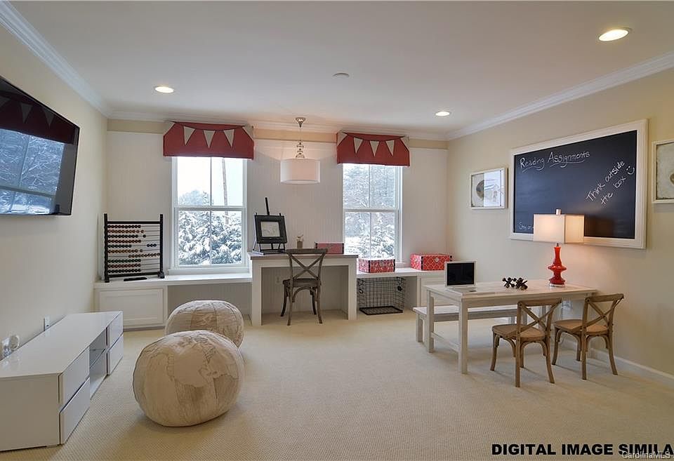 2nd image of 3009 Raylen Pl #322