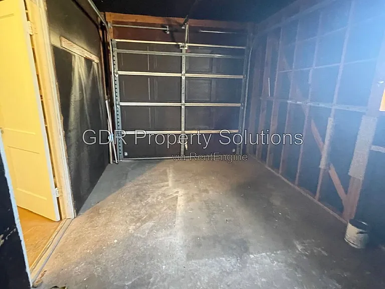 5703 Princess Jeanne Ave NE — Photo 11