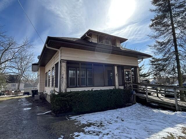 1st image of 108 East Sherman AVENUE