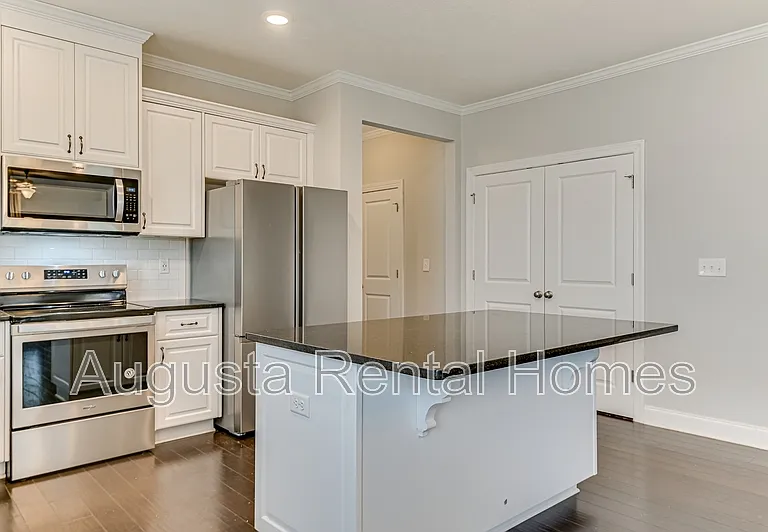 5107 Heathbrook Dr — Photo 13