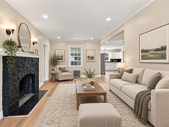 4th image of 90 Natick Ave