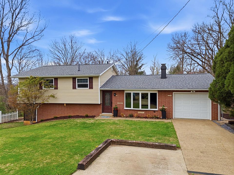 1st image of 208 Childers Ct