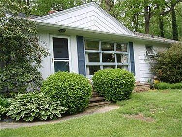 1st image of 5902 Woodward Dr