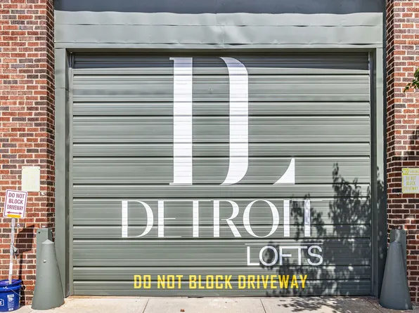 Urban Sophistication at the Detroit Lofts, 107 N Detroit Ave APT 201, Tulsa, OK 74120