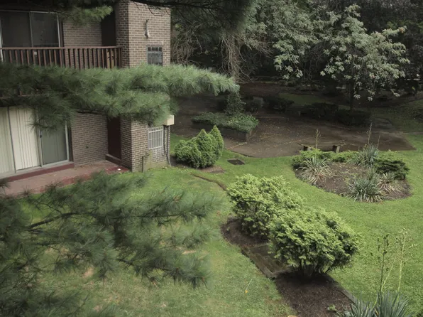 Village Square, 600 Kelly Ave #650-A, Pittsburgh, PA 15221