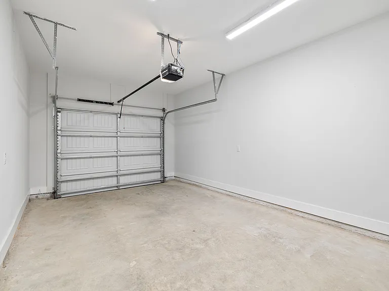 25 Alexander Way — Photo 21