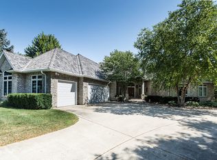 7N165 Lancaster Rd, St Charles, IL 60175