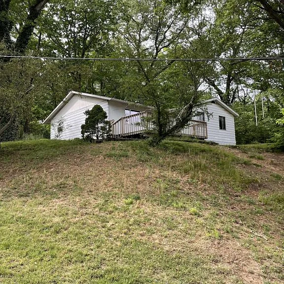 4189 Woodland Dr — Photo 16