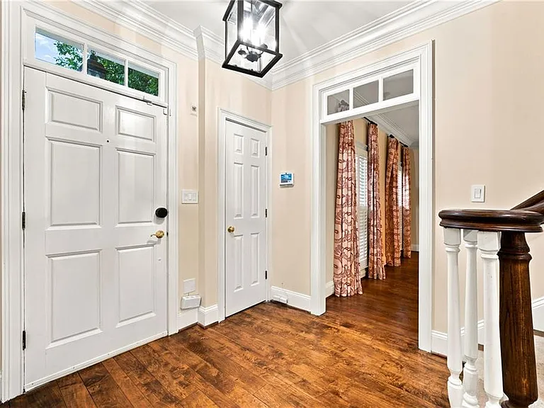 18 Dean Overlook NW — Photo 2